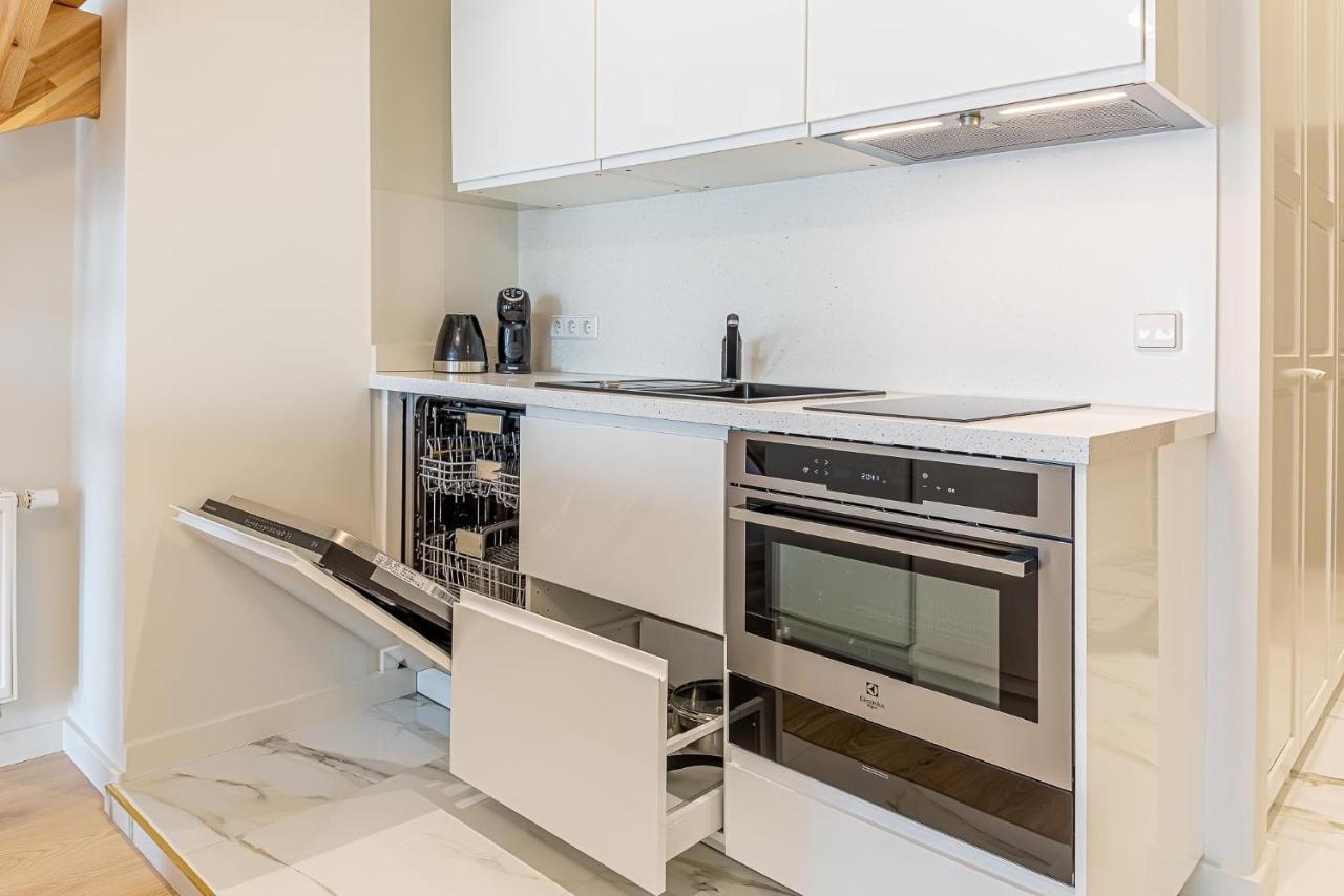 Modern Loft Apartment W/Free Parking No.3 Marijampole Luaran gambar